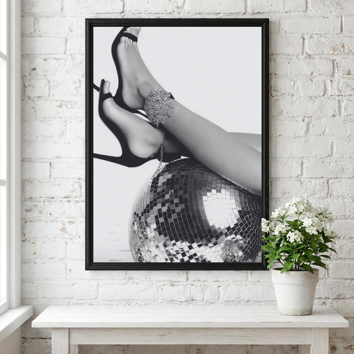 Disco Legs Black & White Poster | Minimalist Retro Wall Art | Modern Dance Decor | Funky Pop Art Print