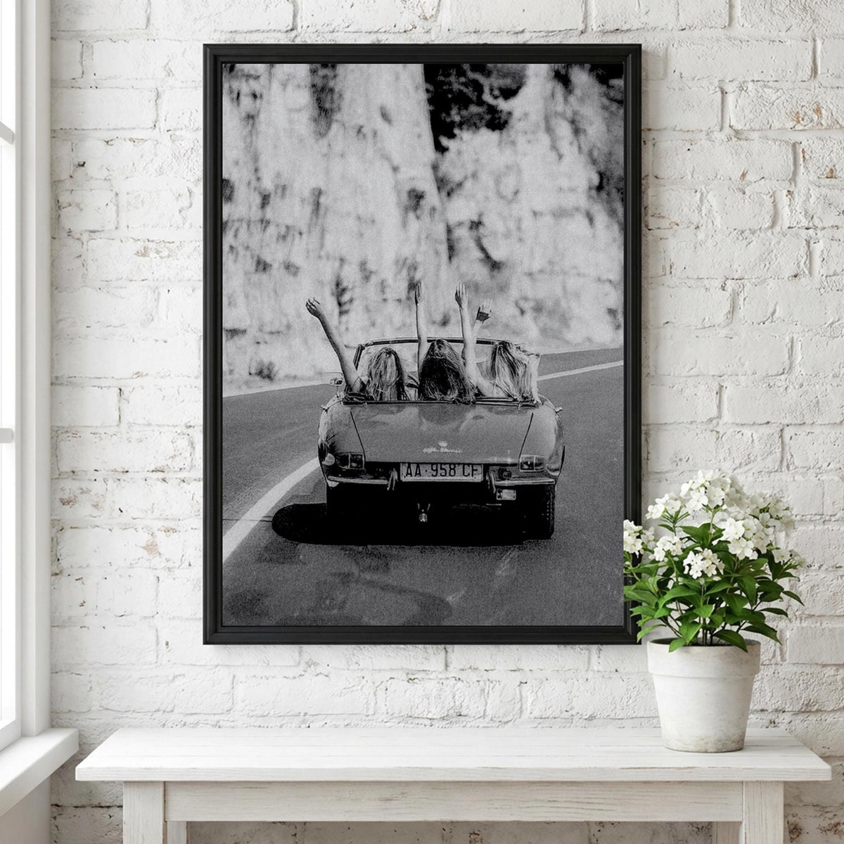 Girls on the Run Black & White Minimalist Wall Art | Empowering Runner Decor | Modern Motivational Poster Print