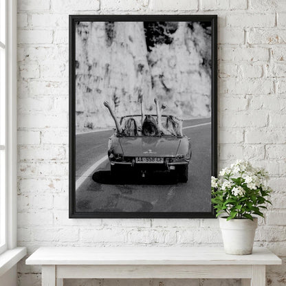 Girls on the Run Black & White Minimalist Wall Art | Empowering Runner Decor | Modern Motivational Poster Print