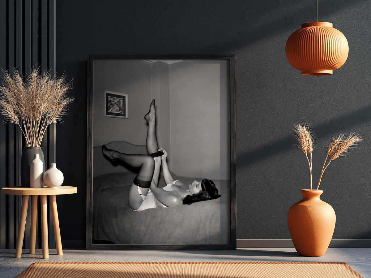 Vintage Pinup Bedroom Poster | Black and White Photography Print | Retro Glamour Wall Art | Classic Feminine Decor Artwork