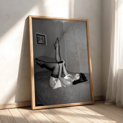 Vintage Pinup Bedroom Poster | Black and White Photography Print | Retro Glamour Wall Art | Classic Feminine Decor Artwork
