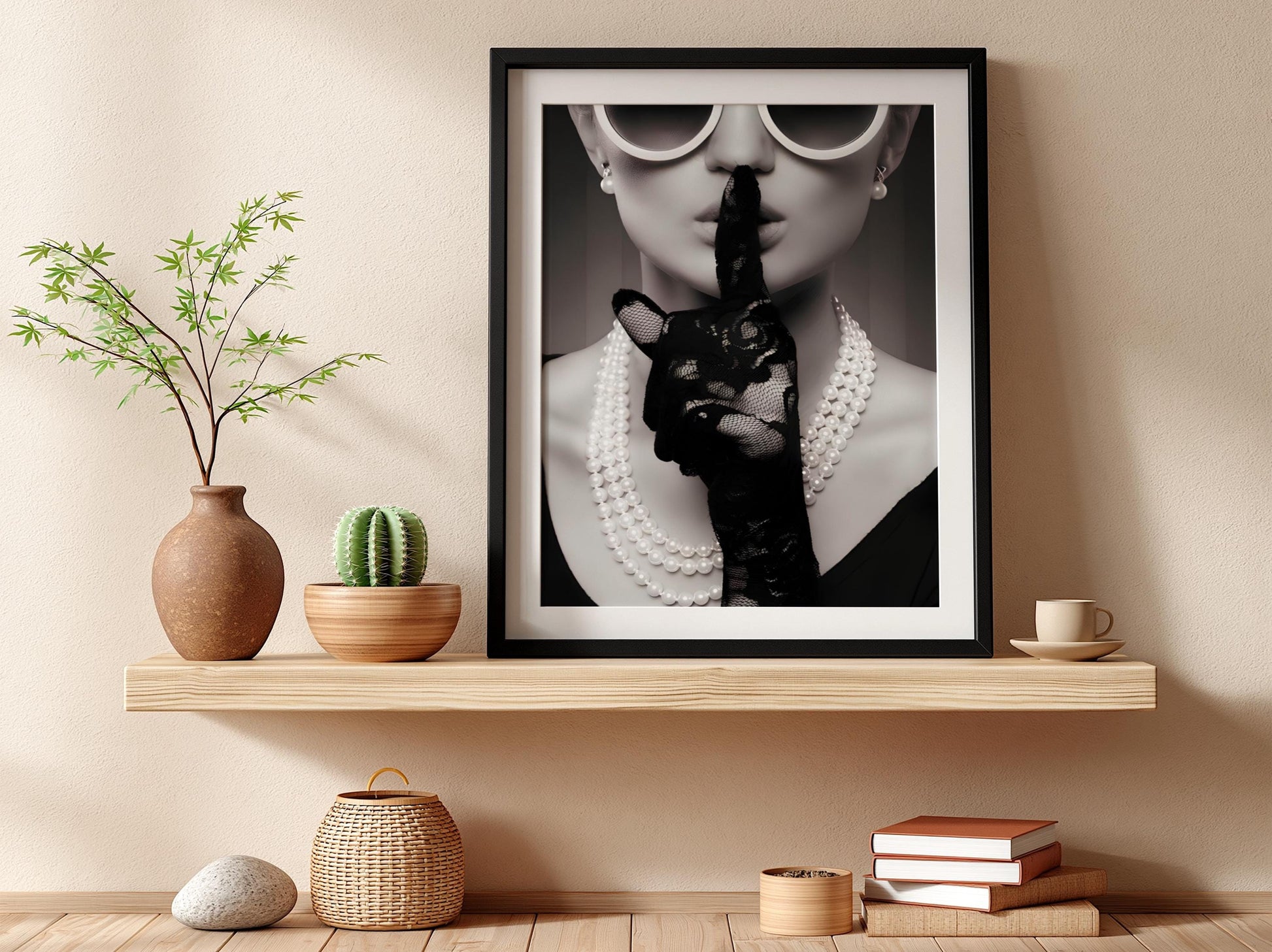 Shh Woman Poster, Black and White Fashion Wall Art, Retro Glamour Print, Pearl Necklace Art, Secret Sign Decor, Vintage Chic Room Decorv